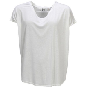 kleding in pastel kleuren - Nugga_viscose_t-shirt_gebroken_wit